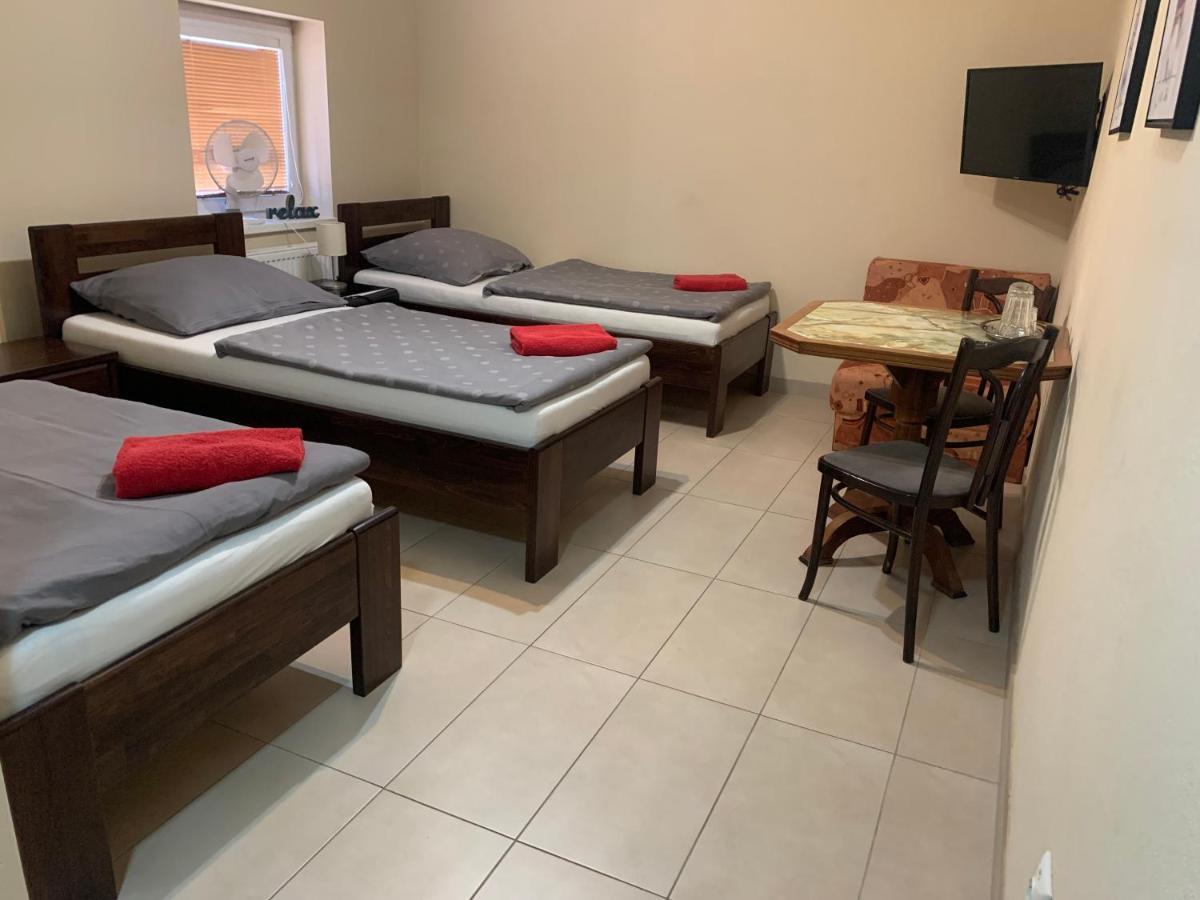 Restauracia-Penzion Altana Ludanice Zewnętrze zdjęcie